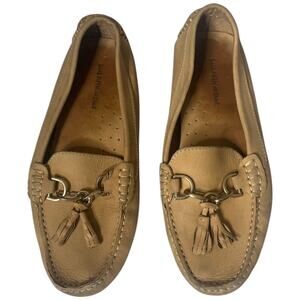 Saks Fifth Avenue light brown suede slip on flats loafers tassels 7.5 "B" medium